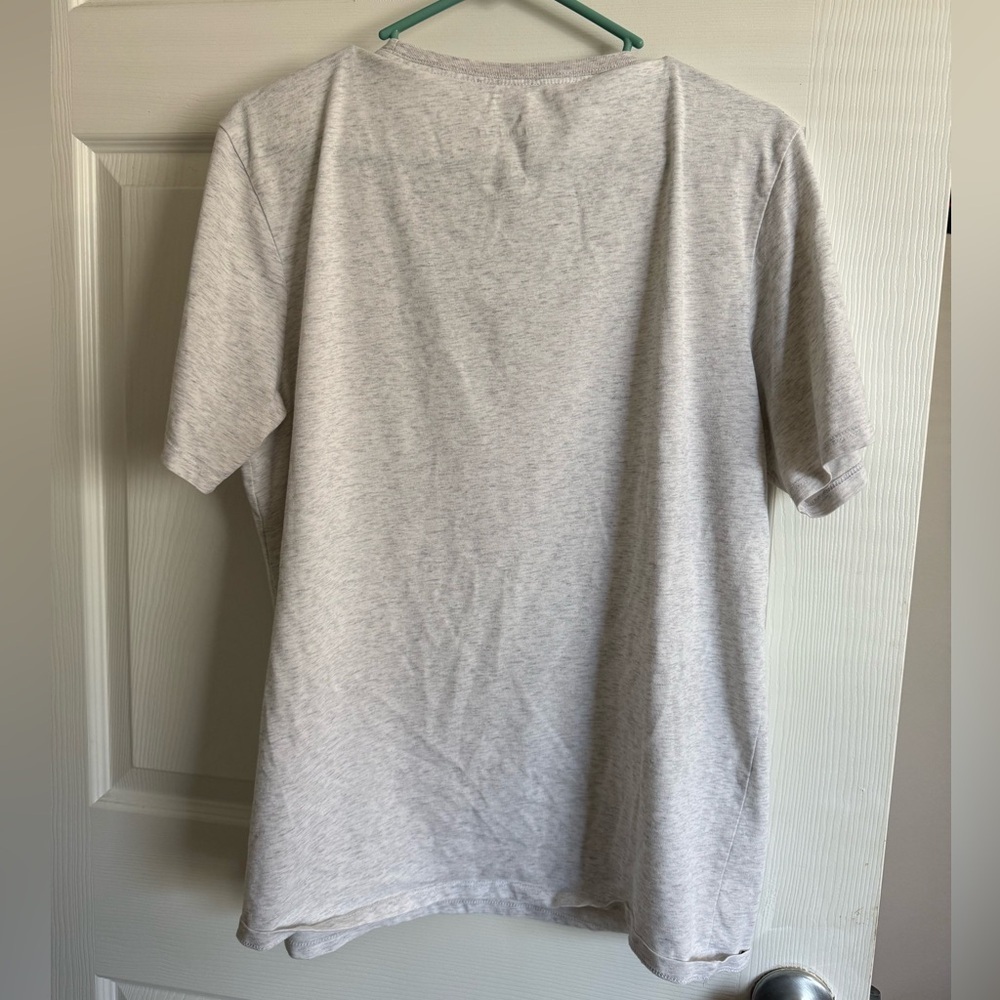 Nike Men's Light Gray Short Sleeve Tee - Picture 4 of 4
